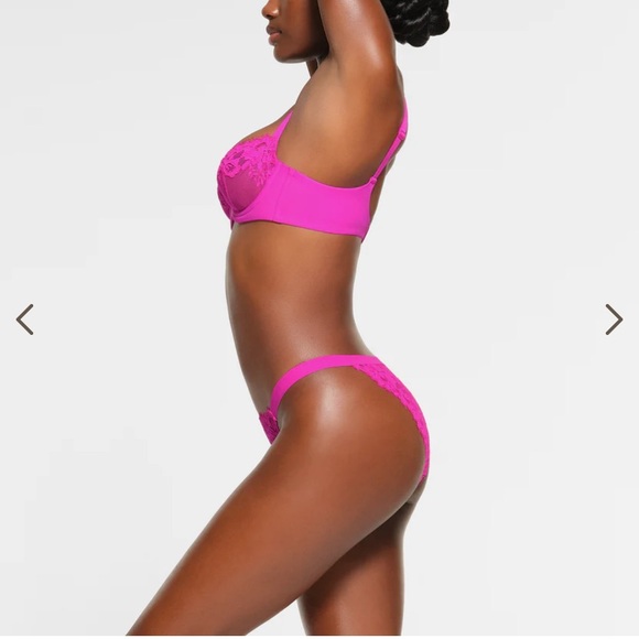 BNWT Skims Femme Lace Balconette Bra Fuchsia 36DD - Picture 3 of 8